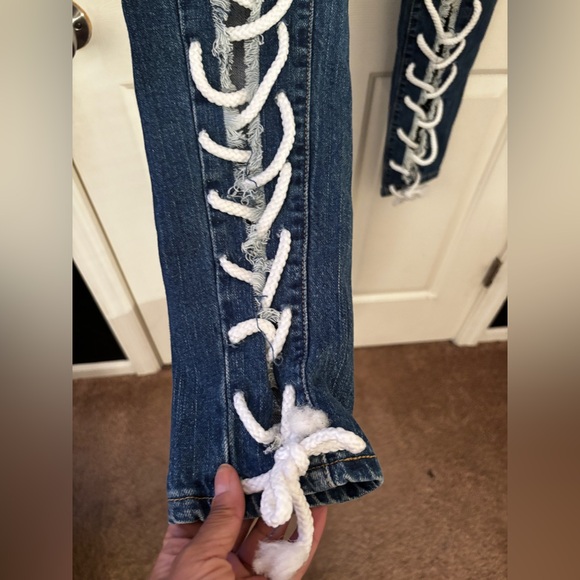 Levi’s Custom Jeans - Picture 3 of 7